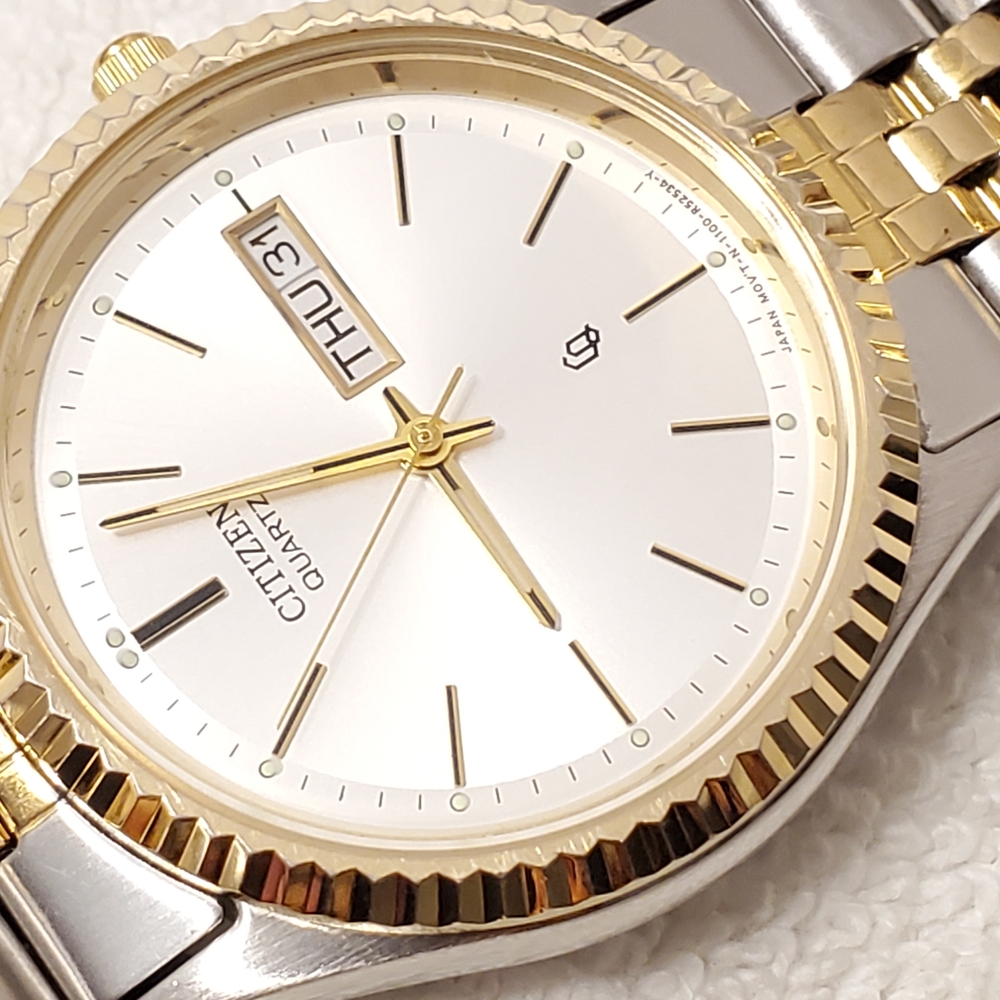 Vintage Citizen CQ Men's Day Date Presidental Watch Gold Tone Stainless Steel - Picture 4 of 10